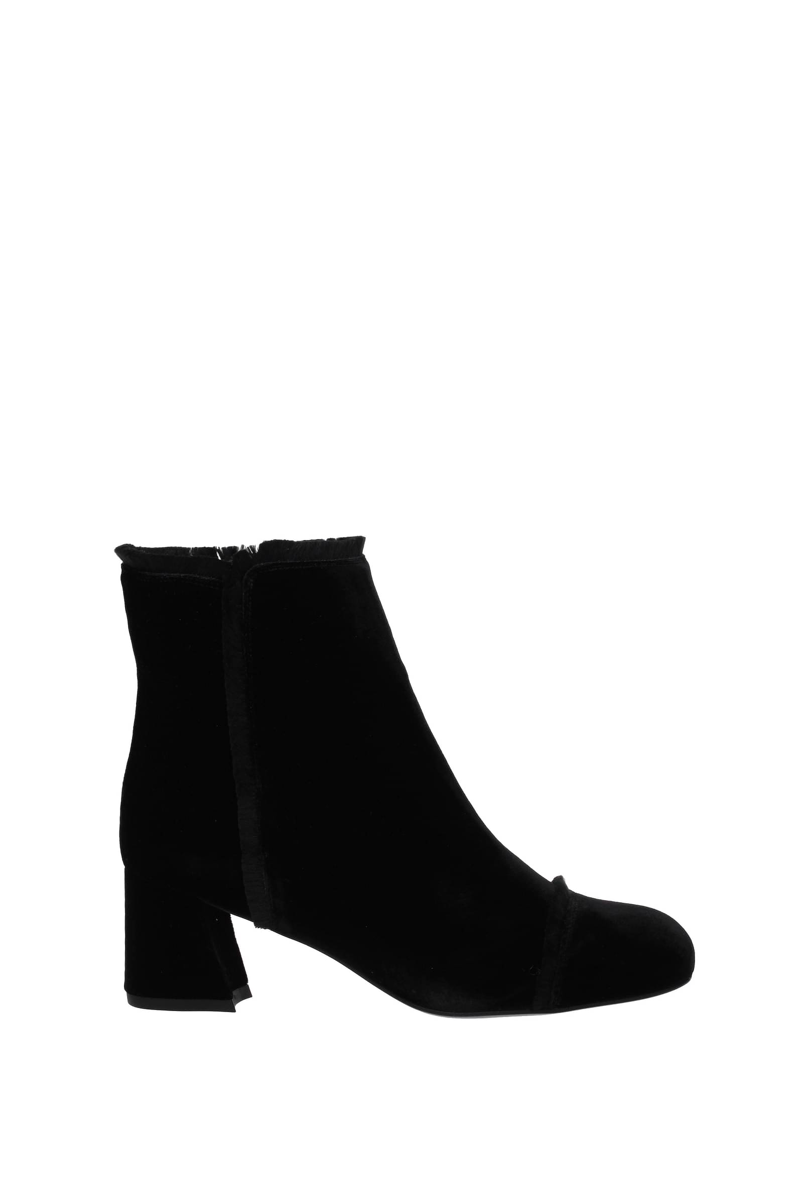 Stuart weitzman outlet boots short