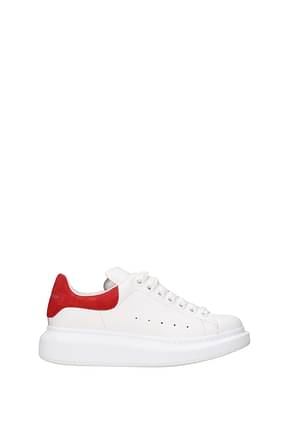 Alexander McQueen أحذية رياضية oversize نساء جلد أبيض أحمر