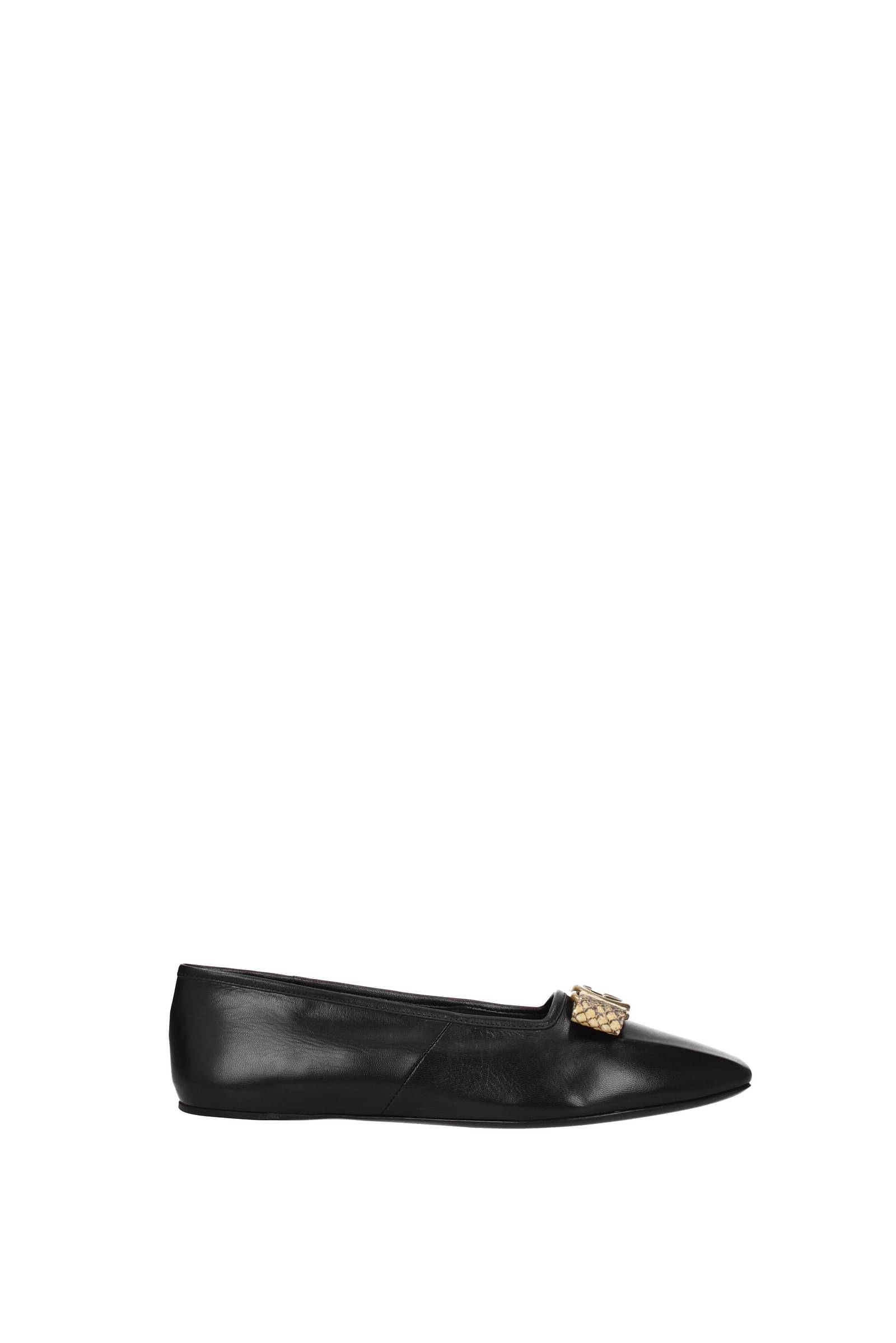 Gucci pointed best sale toe flats