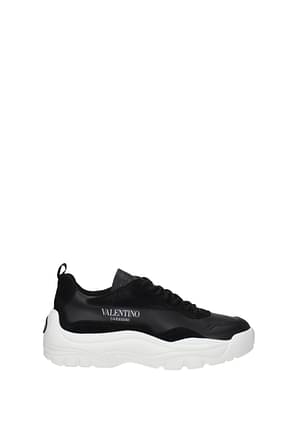 Valentino Garavani أحذية رياضية رجال جلد أسود أبيض
