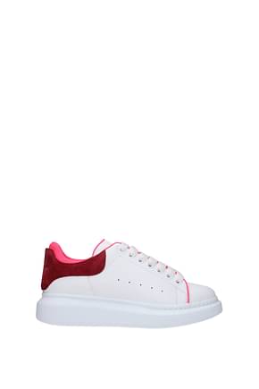 Alexander McQueen أحذية رياضية oversize نساء جلد أبيض أحمر الشفاه