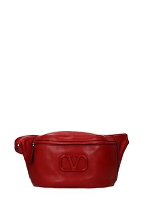 Valentino Garavani बैकपैक्स और बंबैग महिलाओं चमड़ा लाल