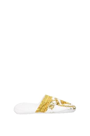 Versace चप्पल और मोज़री महिलाओं कपड़ा सफेद स्वर्ण